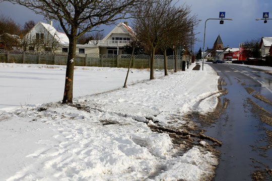 Politiet: K�r efter forholdene