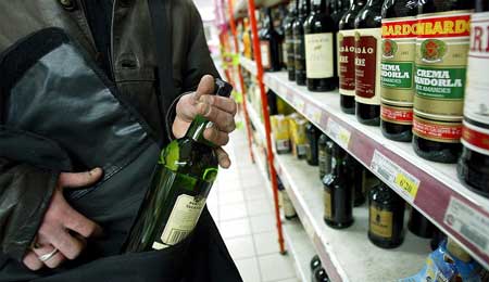 Butikstyv i Netto fanget p� video