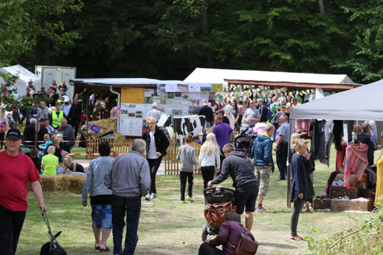 Dyrskuestemning forts�tter i Harel�kkerne