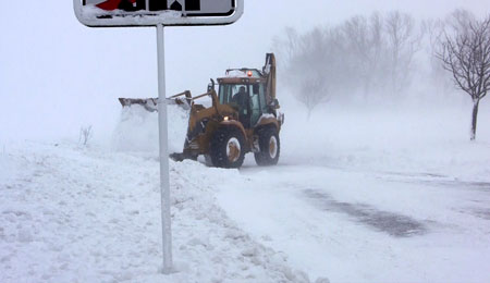 Mange af de st�rre veje kun farbare i et spor