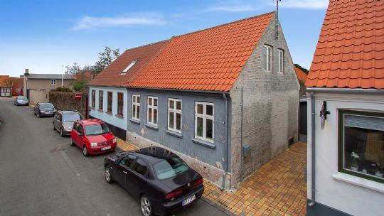 Istandsat byhus centralt i R�nne