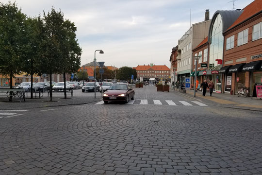 Store Torv skal have fire vejbump