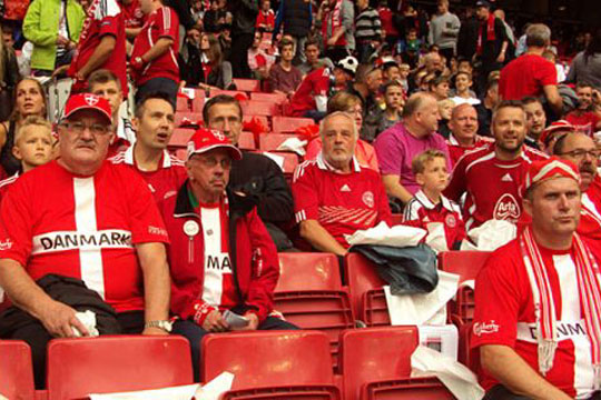 �konomisk �ret�ve til roliganklubben