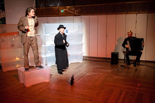 Anmelderrost teater p� Svanekegaarden