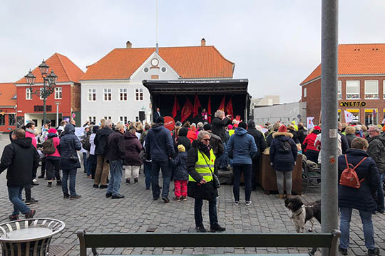 Omkring 200 til faglig aktion i R�nne