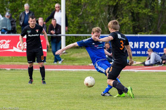 R�nne fB p� jagt efter genrejsning