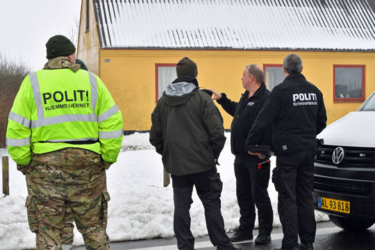 Kvinde blev kvalt med sjippetov