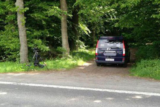 Politiet skrev b�de til 12 bilister