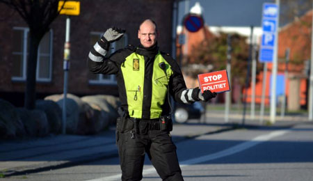 Fartb�der til seks bilister