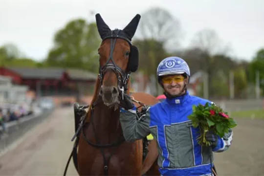 Derbyh�b skadet og ude af derbyet