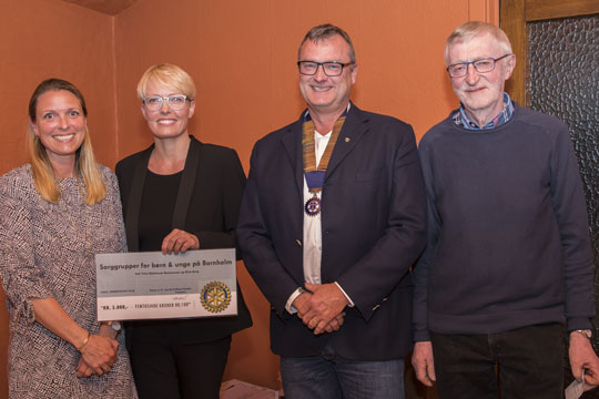 Rotary gav penge til sorggruppe