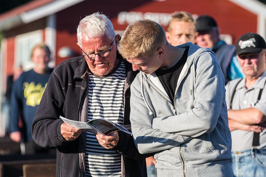 To afbud til travl�bene i aften