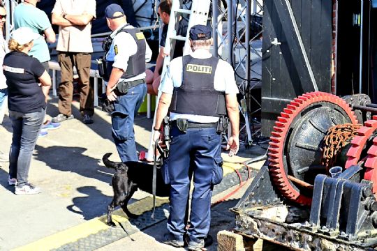 Narkotika p� Folkem�det