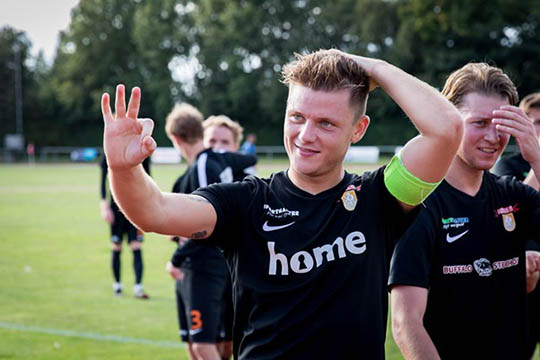 R�nne fBs topscorer stopper