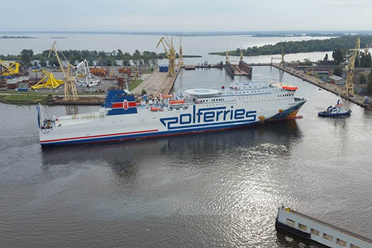 Polferries overvejer at �ge sejladsen