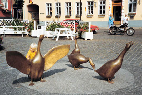 Vil ikke st�tte kort over offentlig kunst