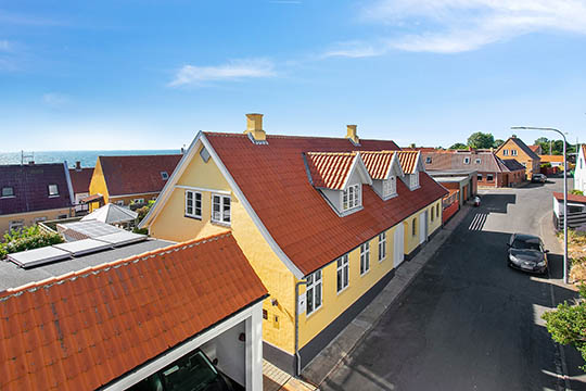 Stor rustik byvilla i Hasle