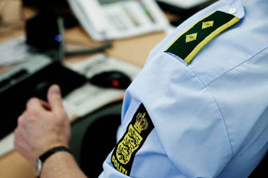 �ldre kvinde udsat for tyveri