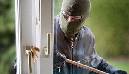 Indbrud i villa i R�nne