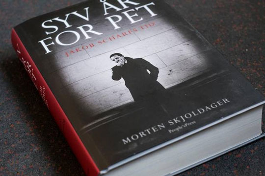 Boghandler sigtet i sag om PET-bog