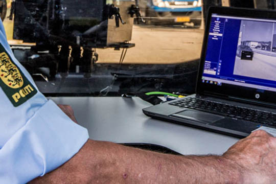 Politiet sender b�der til 19 bilister