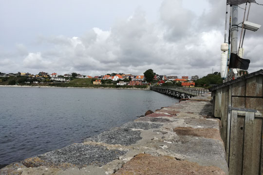 Badning frar�des ved strand i Arnager