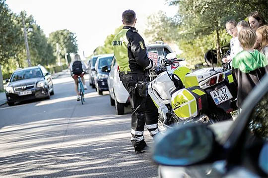 Politiet positivt overrasket ved skolekontroller