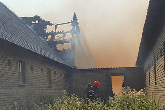 Politiet tror elfejl var �rsag til g�rdbrand