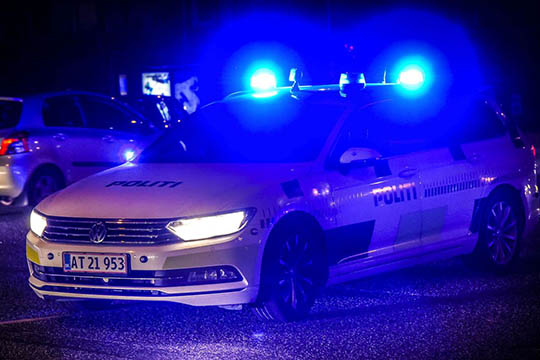 21-�rig forn�rmede politifolk