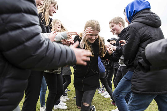 180 b�rn p� spektakul�r hyttetur