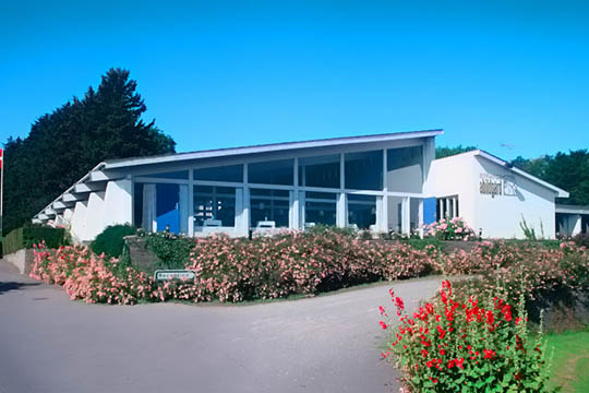 Hotel Abildg�rd solgt til lokale