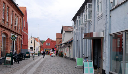 HK: Vigtigt at handle lokalt