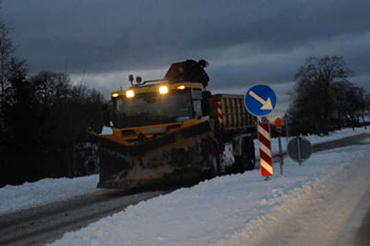 Advarer om sneglatte veje