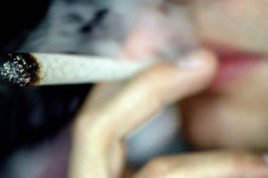 BRK: R�dgivning g�r unge stoffri