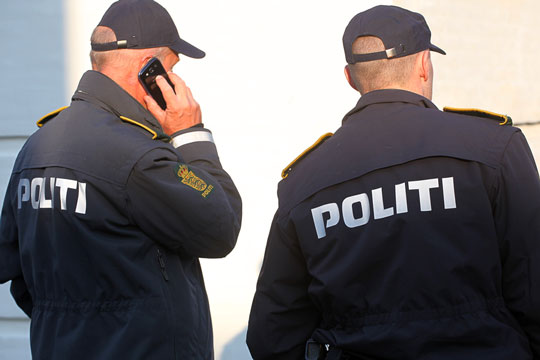 30-�rig taget med 1 kg hash ved f�rgeankomst