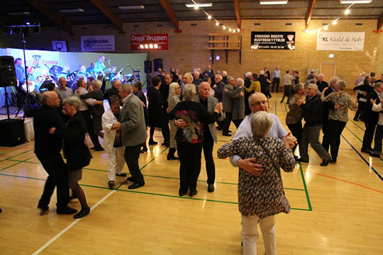 Harmonika Horrana holder danseaften