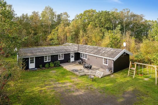Stort fritidshus n�r Dueodde Strand