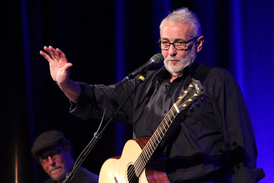 Ekstra show med Niels Hausgaard