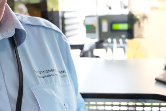 Ni fik fartb�der i �sterlars