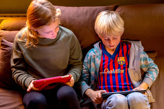 Bornfiber skruer op for hastigheden