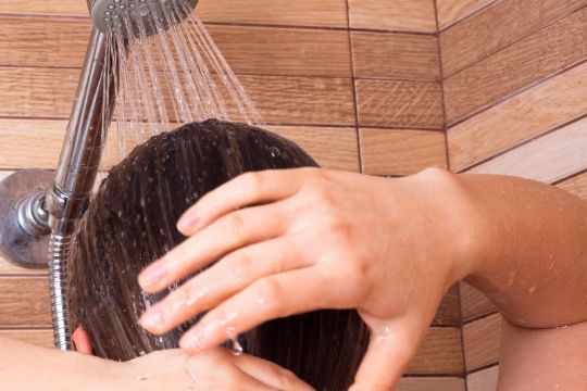 45-�rig belurede steddatter p� badev�relse