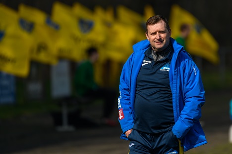 NB lukker �ret flot