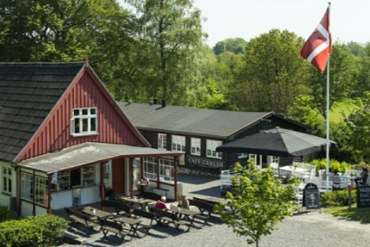 Ekkodalshuset er blevet for sm�t