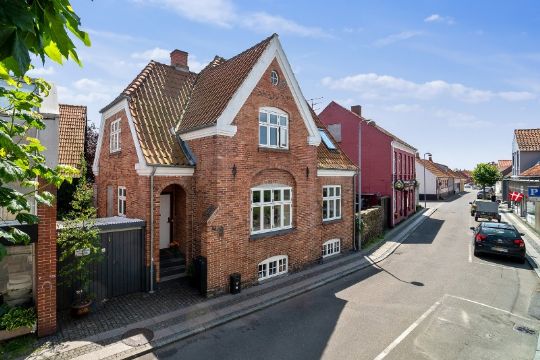 Stadig fart p� hussalget i Nex�