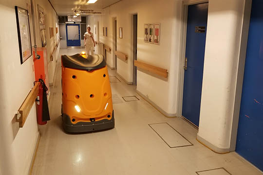 Robot skal vaske hospitalets gulve