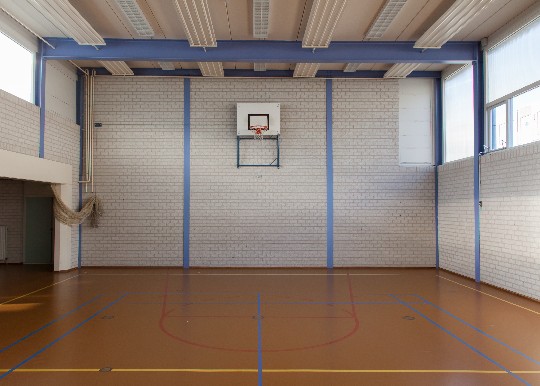 Nyt gymnastikgulv p� Kongesk�r skole