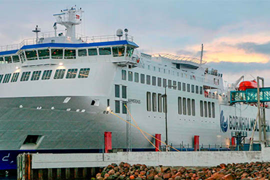 Bornholmslinjen mere rettidig end F�rgen