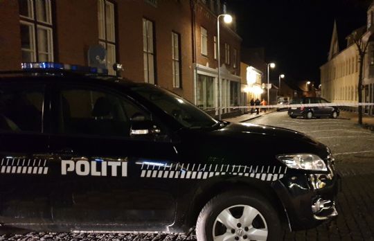 25-�rig mand anholdt efter slagsm�l