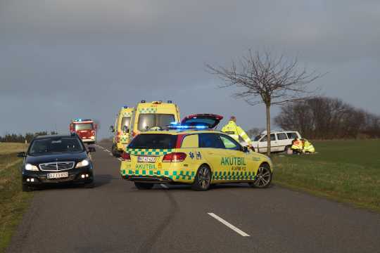 Bilist dr�bt i voldsom trafikulykke ved Rutsker