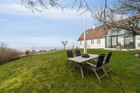 Landejendom med pragtfuld havudsigt